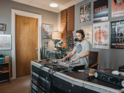 Comment utiliser les micro-jingles audio pour renforcer votre branding et augmenter la mémorisation